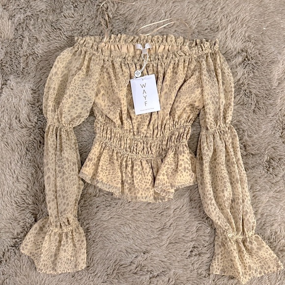 W.A.Y.F Smocked Off-Shoulder Top - Picture 2 of 10